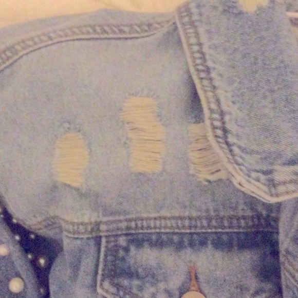 Destroyed denim jean coat - Picture 6 of 9